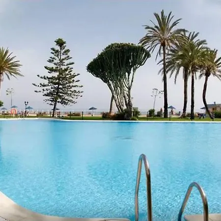 Waterfront Santa Clara Hotel 3*