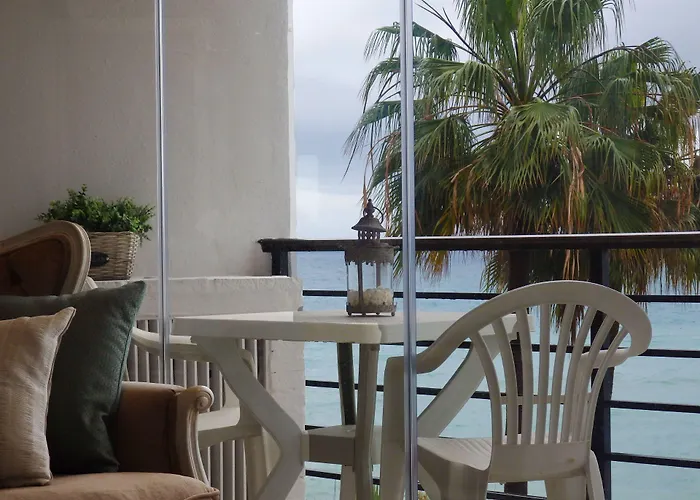 Waterfront Santa Clara Hotel 3*