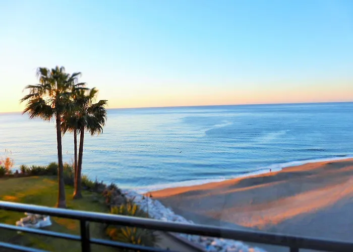 Waterfront Santa Clara Hotel