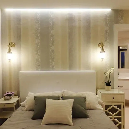 מלון Waterfront Santa Clara 3*