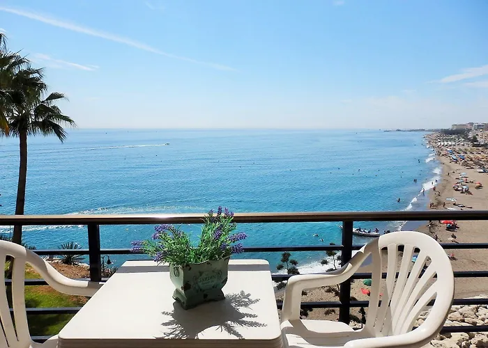 Waterfront Santa Clara Hotel 3*